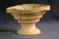 Cronica Cercetărilor Arheologice din România, Campania 2001. Raportul nr. 181.<br /> Sectorul Piese-inventar-necropola.